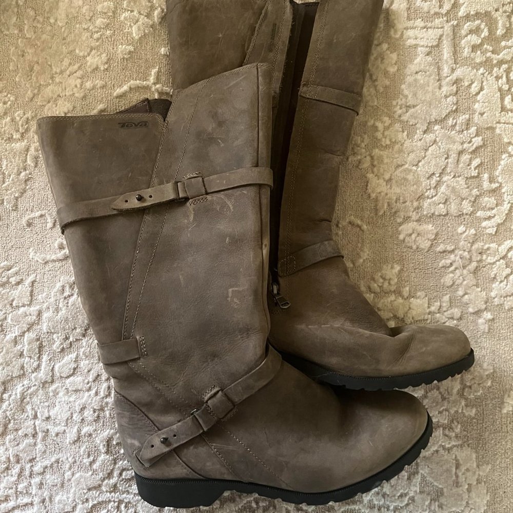 Teva De La Vina Waterproof Leather Boots Size 8.5